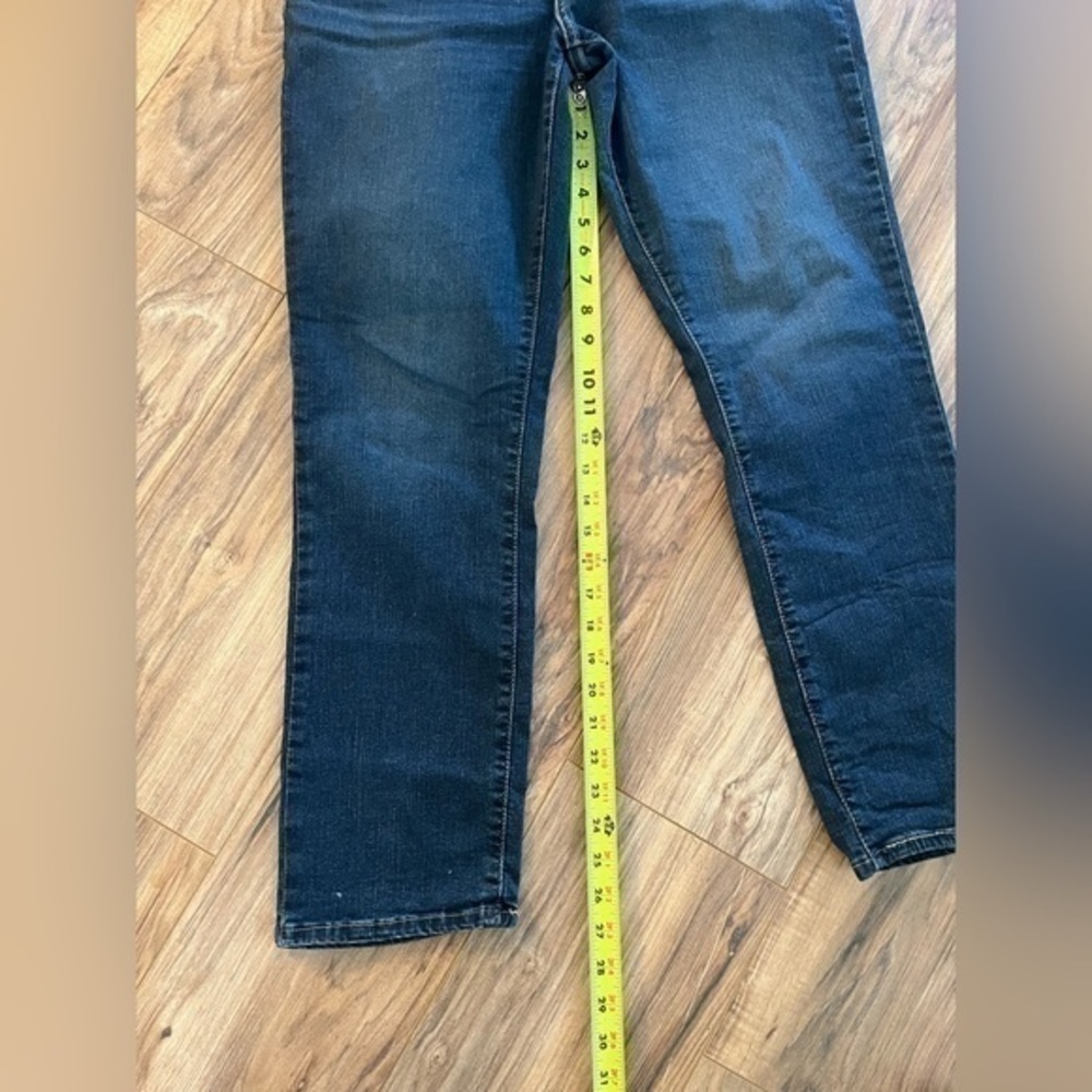 314 Shaping Straight Jeans - Picture 3 of 8